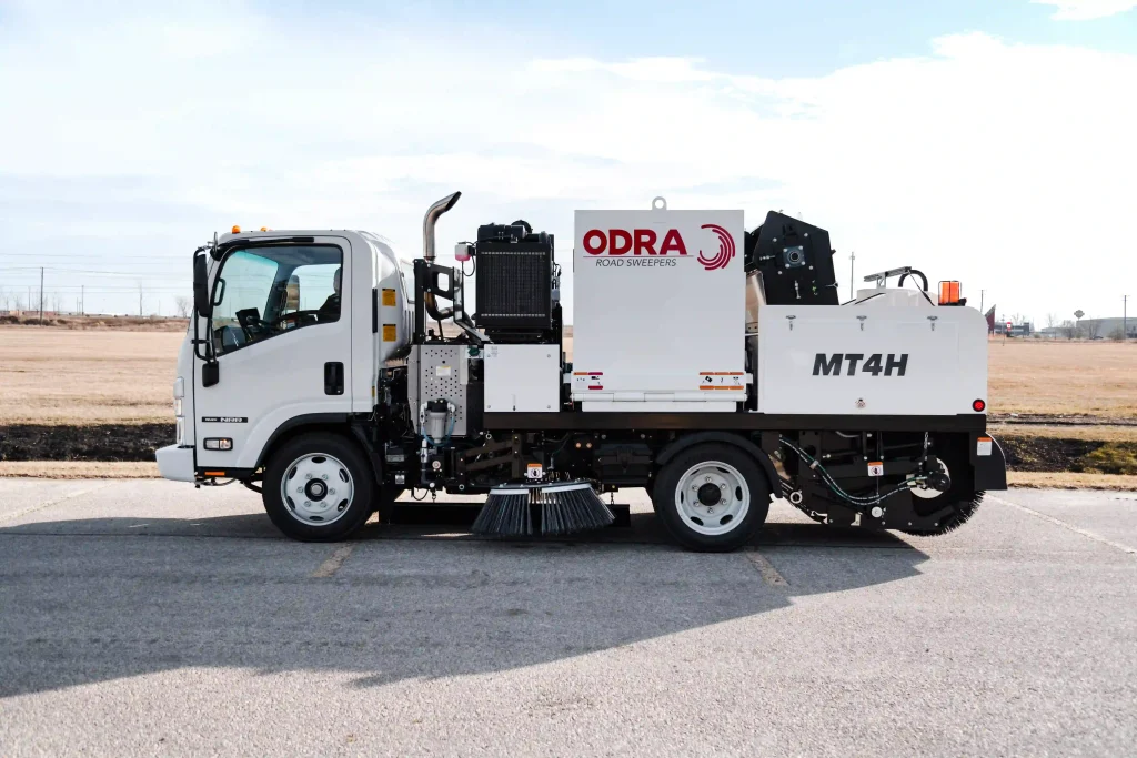 ODRASweeper-MT4H-Cabover_Projections-1